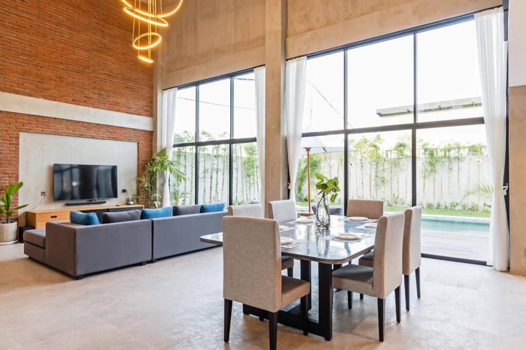 Manresa Villa Bali 4 Canggu  Ngoại thất bức ảnh