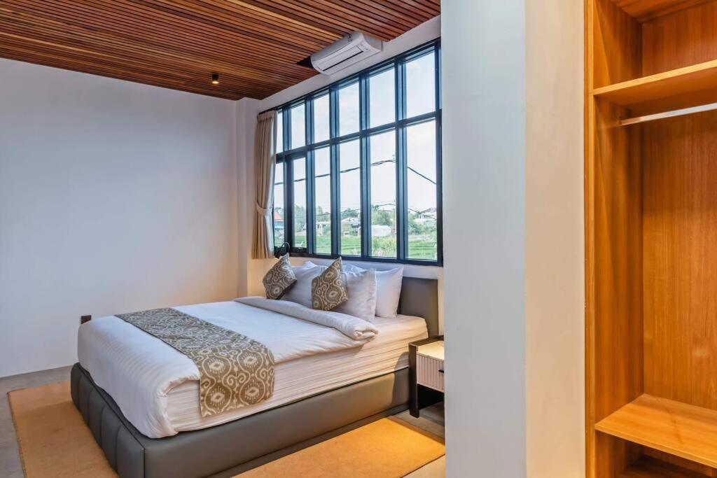 Manresa Villa Bali 4 Canggu  Ngoại thất bức ảnh