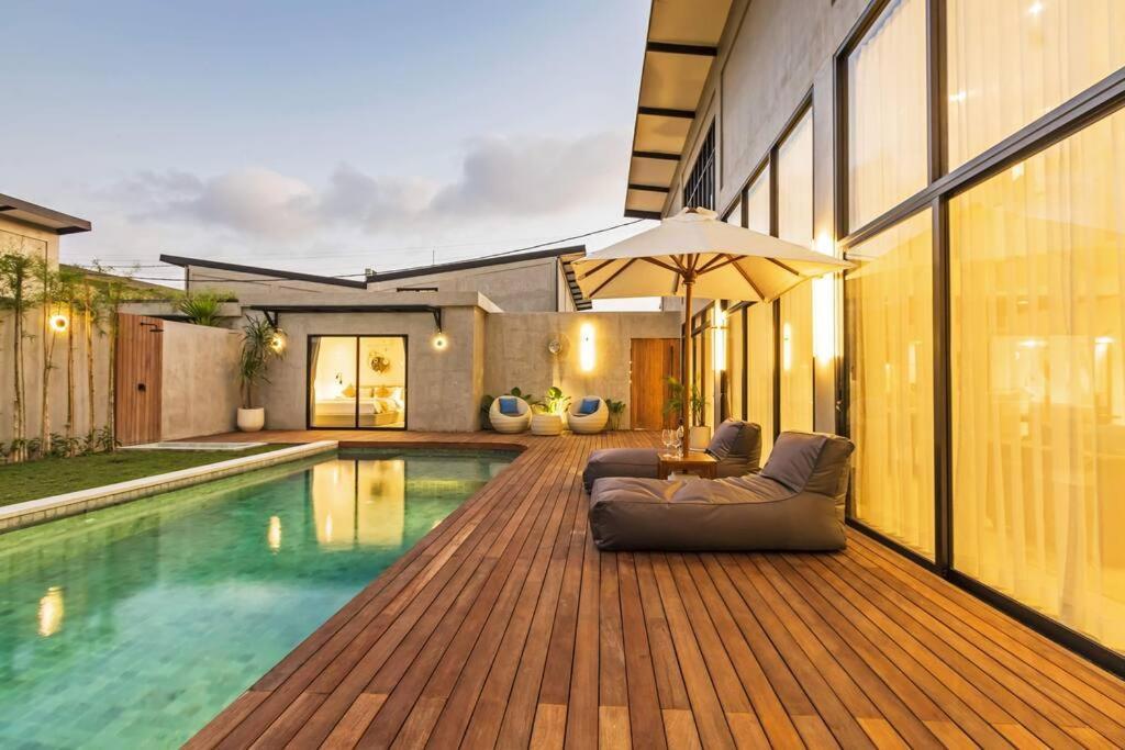 Manresa Villa Bali 4 Canggu  Ngoại thất bức ảnh